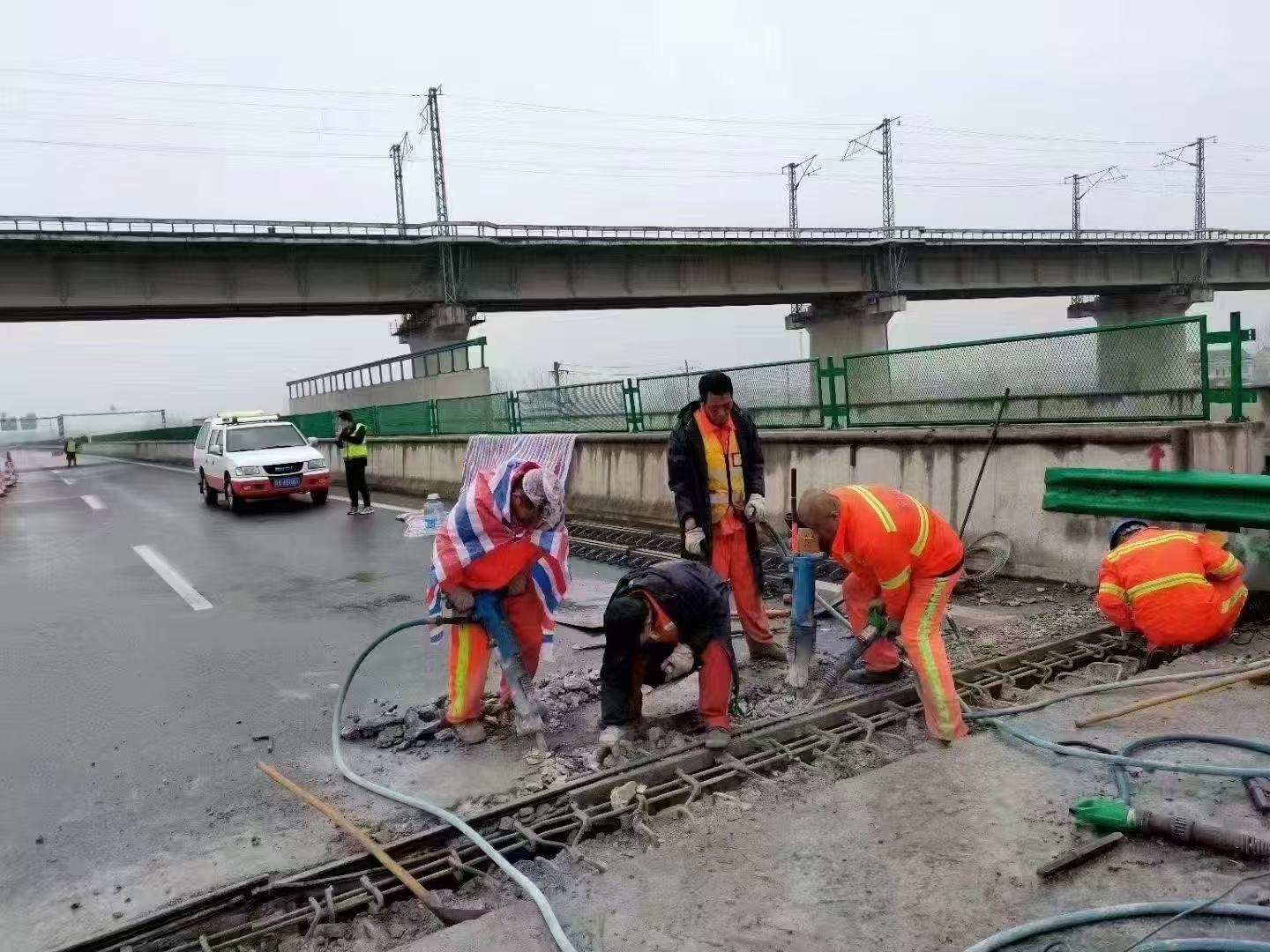 红岗桥梁伸缩缝抢修料